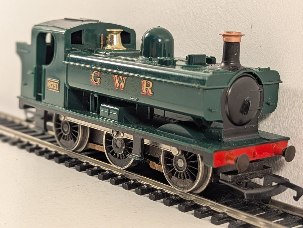 Hornby R041 OO Gauge GWR 57xx Pannier Tank Loco