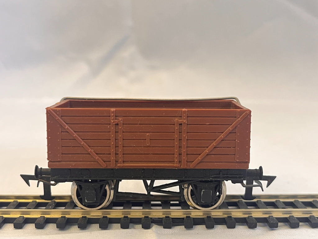 Trix 7 Plank Wagon Brown