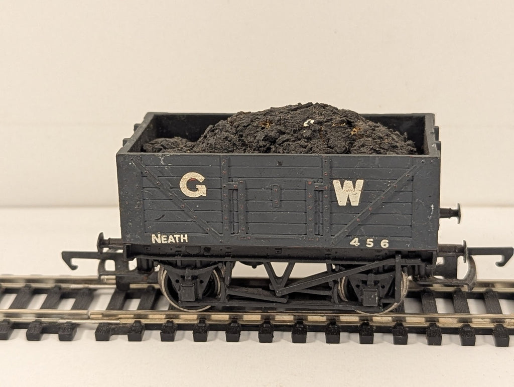 Hornby OO Gauge 5-Plank Open Wagon Goods Wagon 456 GWR Grey