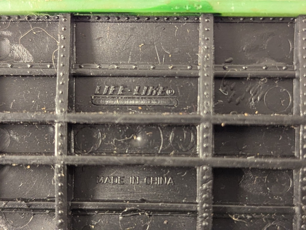 Life-Like HO Gauge Burlington Northern 40ft Steel Boxcar 159956