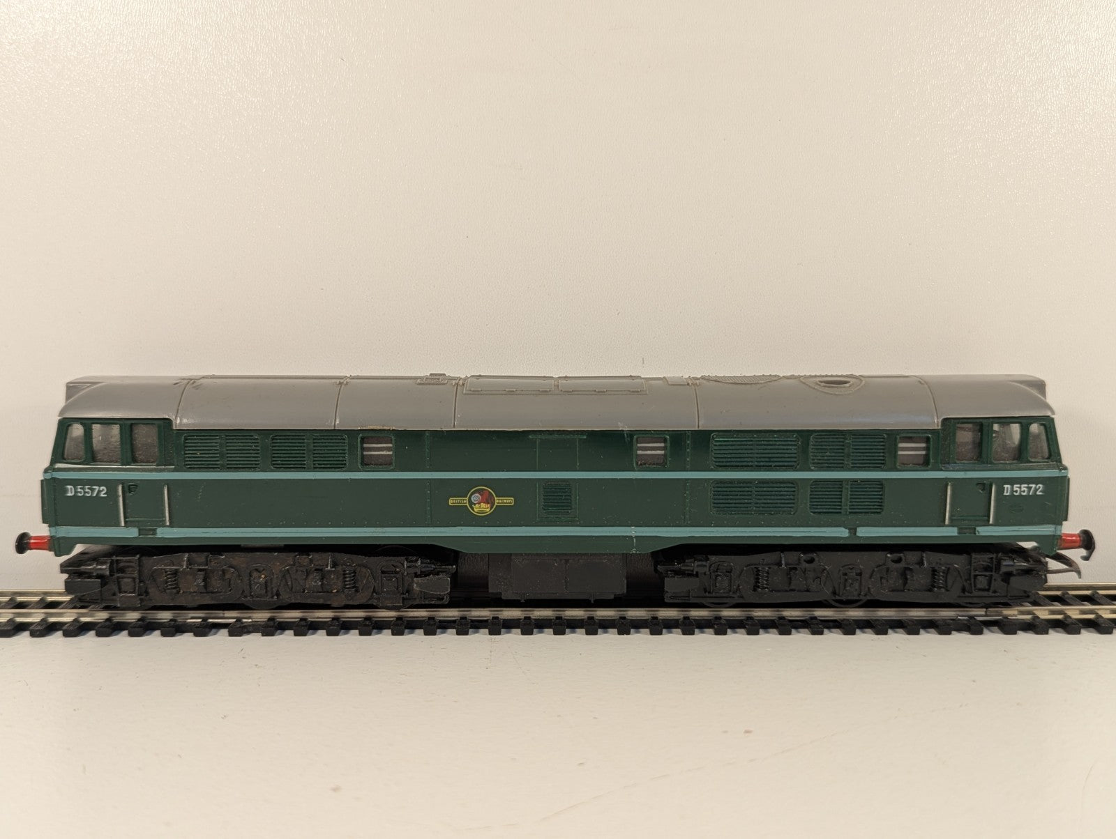 Tri-ang Hornby R357 OO Gauge Class 31 Diesel Poor Runner