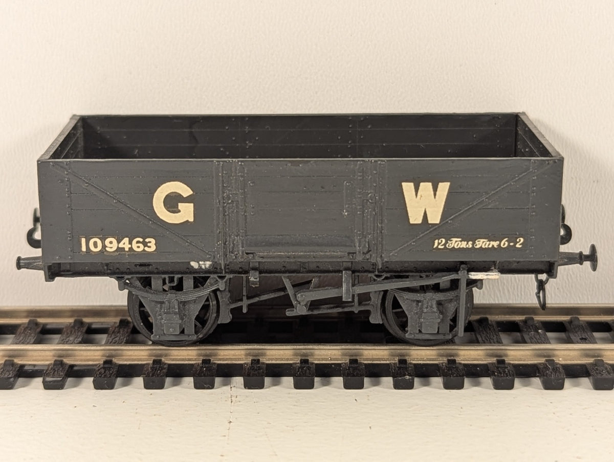 Peco OO Gauge GWR 5 Plank Open Wagon – Built Kit and missing 2 buffer heads