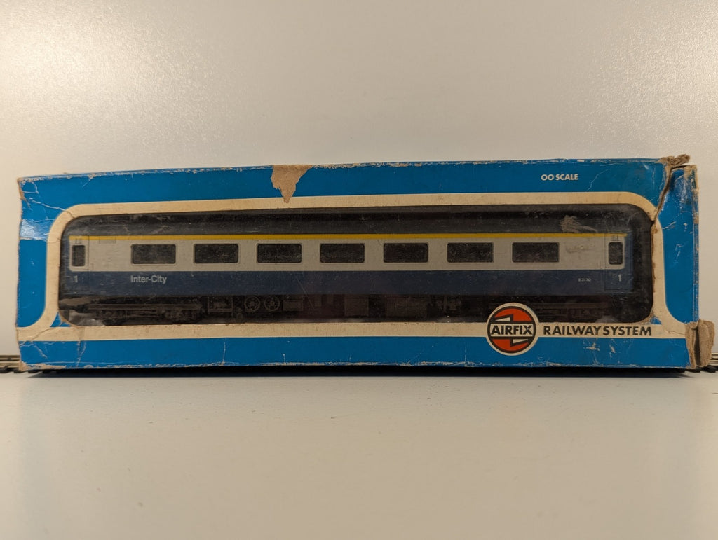 Airfix InterCity Mk2D First Open Coach E3170 OO Gauge - Boxed
