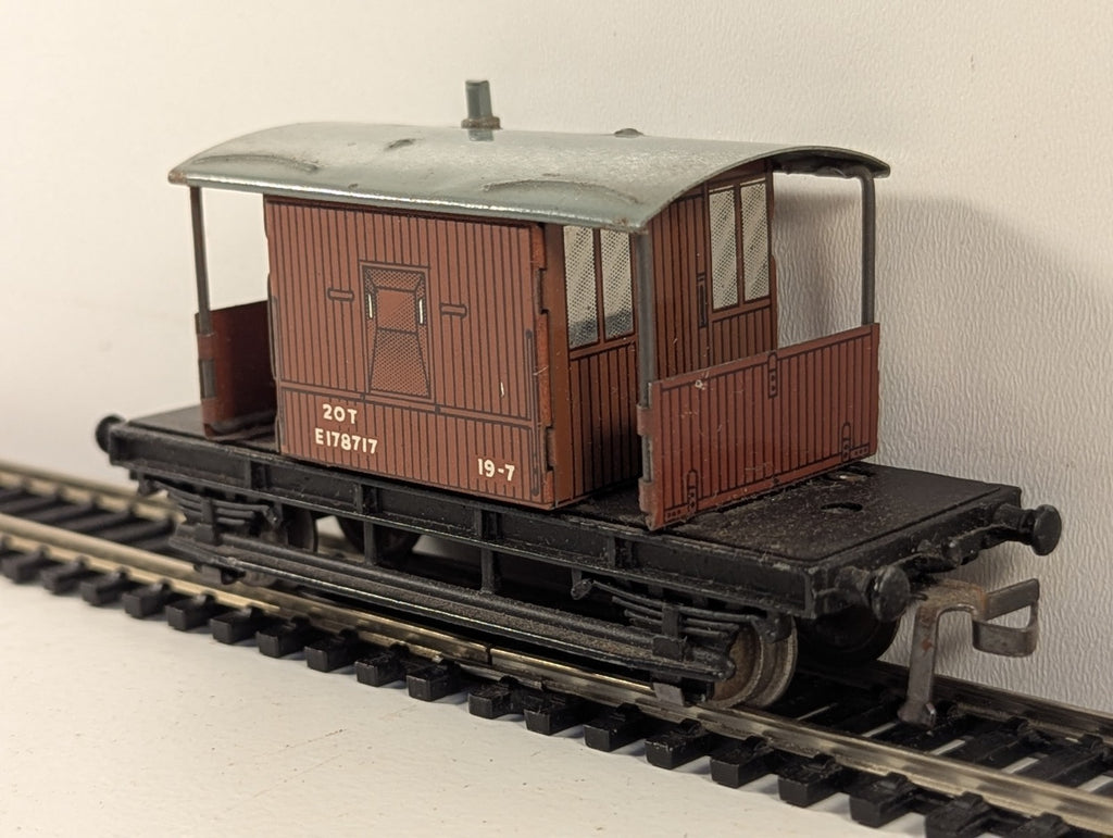Hornby Dublo OO Gauge Tinplate 20 Ton Goods Brake Van
