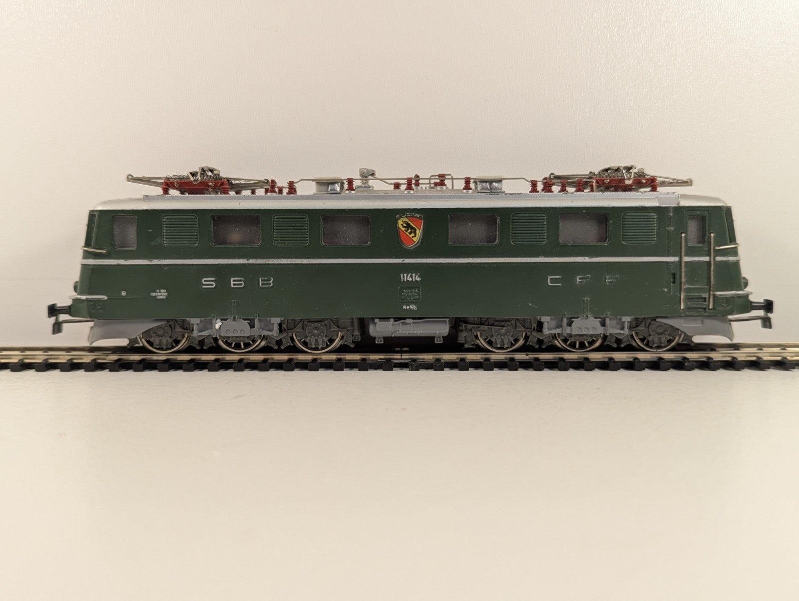 Märklin 3050 H0 Gauge SBB Re 4/4 Electric Locomotive Green - Boxed