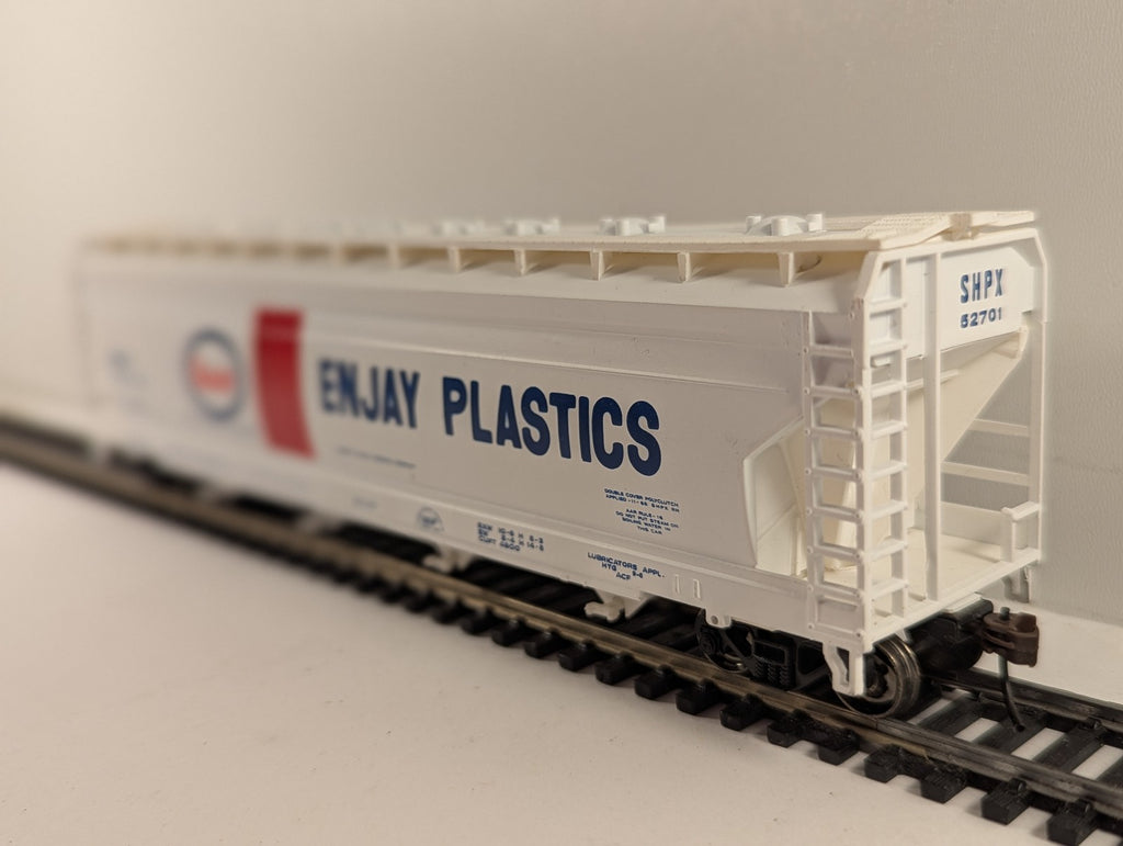 Bachmann HO Gauge 56' Center-Flow Hopper Wagon SHPX 52701 Enjay Plastics 17544
