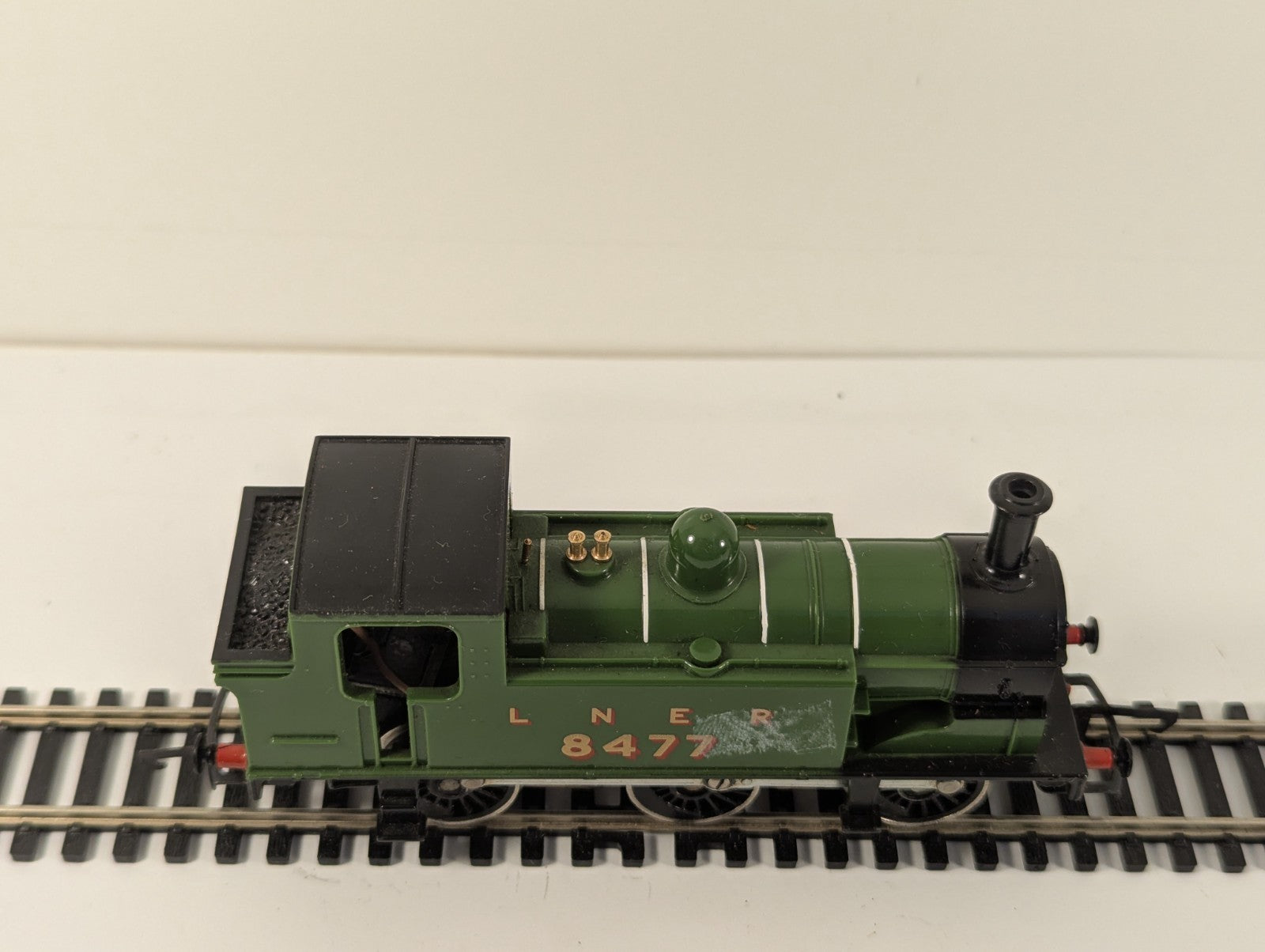 Hornby R252 OO Gauge LNER Class J83 0-6-0T Non-Runner