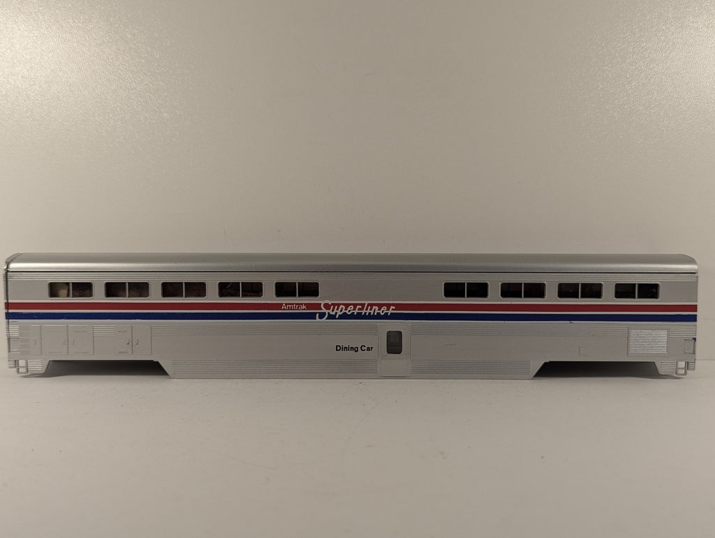 Con-Cor HO Scale Superliner Dining Car Passenger Coach Amtrak 0001-000811