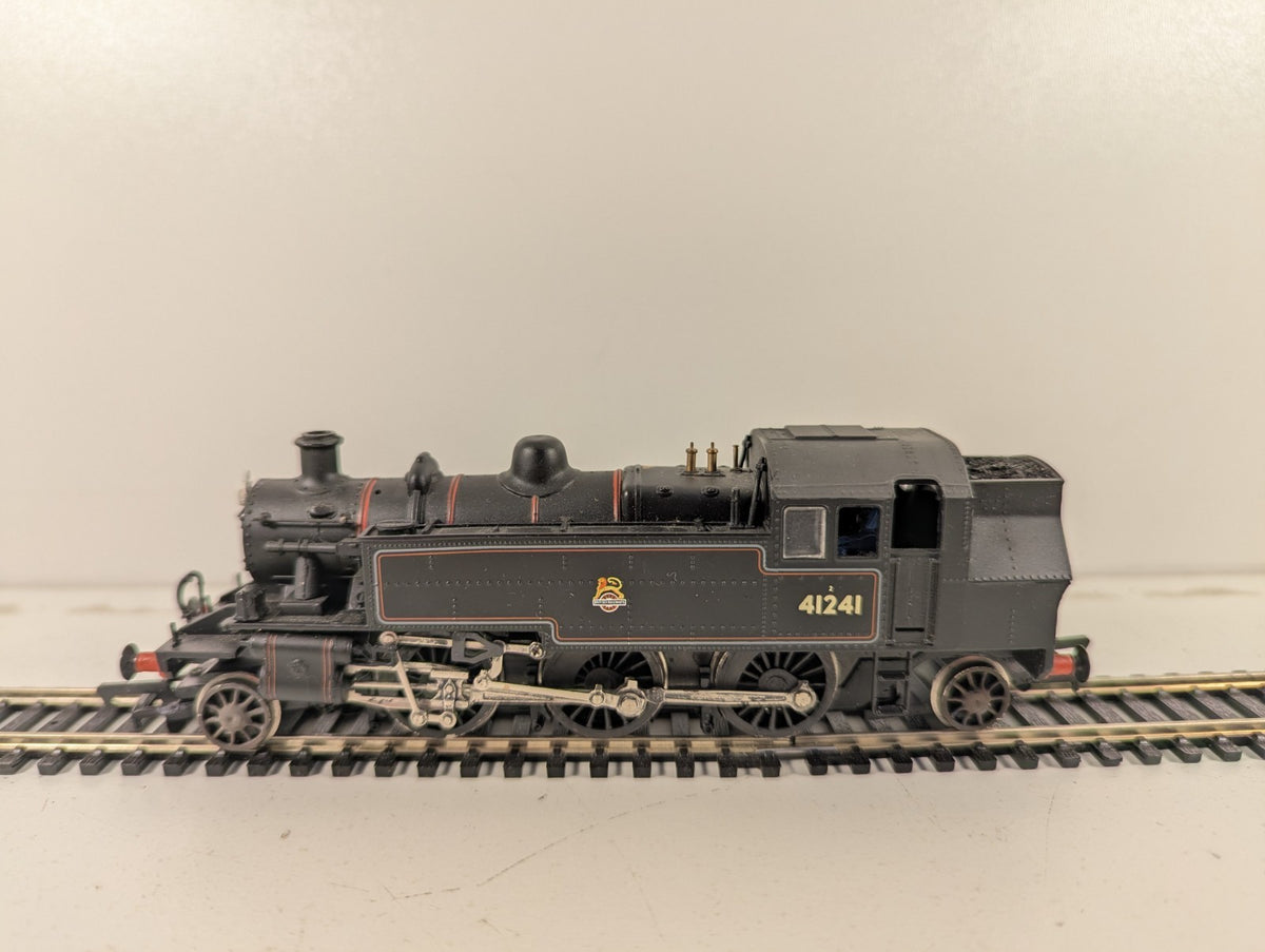 Bachmann Branchline Class 2MT Ivatt 2-6-2T BR Black Early Emblem