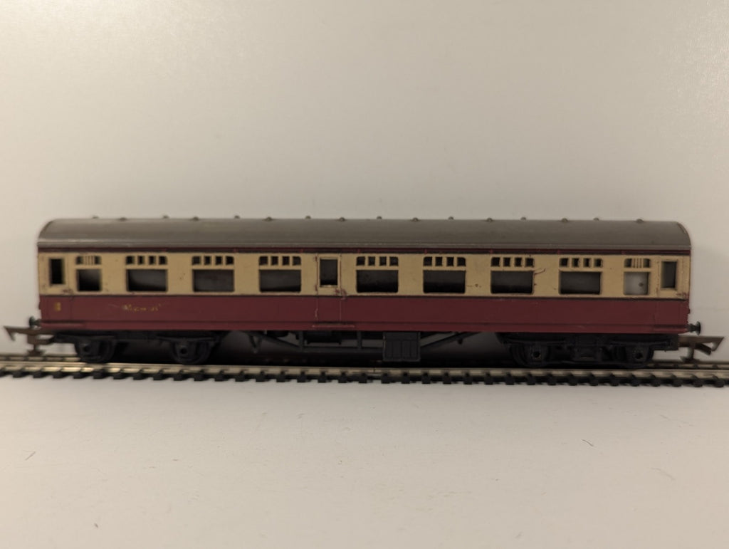 Tri-ang OO Gauge BR Crimson & Cream Main Line Composite Coach Passenger Coach