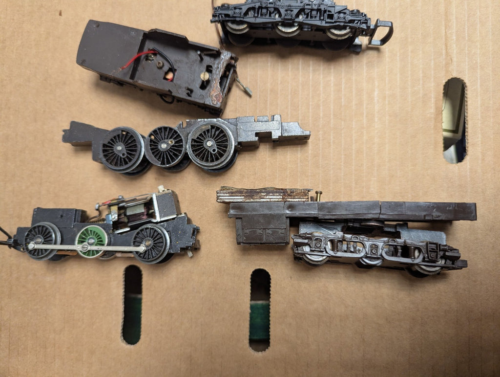 Job Lot of OO Gauge Model Railway Chassis