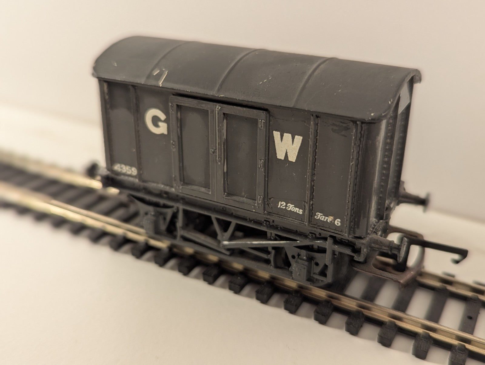 Tri-ang OO Gauge GWR “Iron Mink” Van – No. 4359