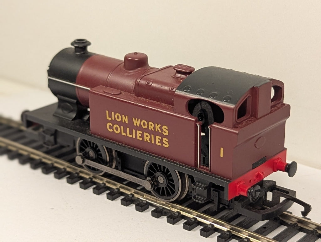 Hornby OO Gauge Lion Works Collieries 0-4-0 Industrial Tank Loco