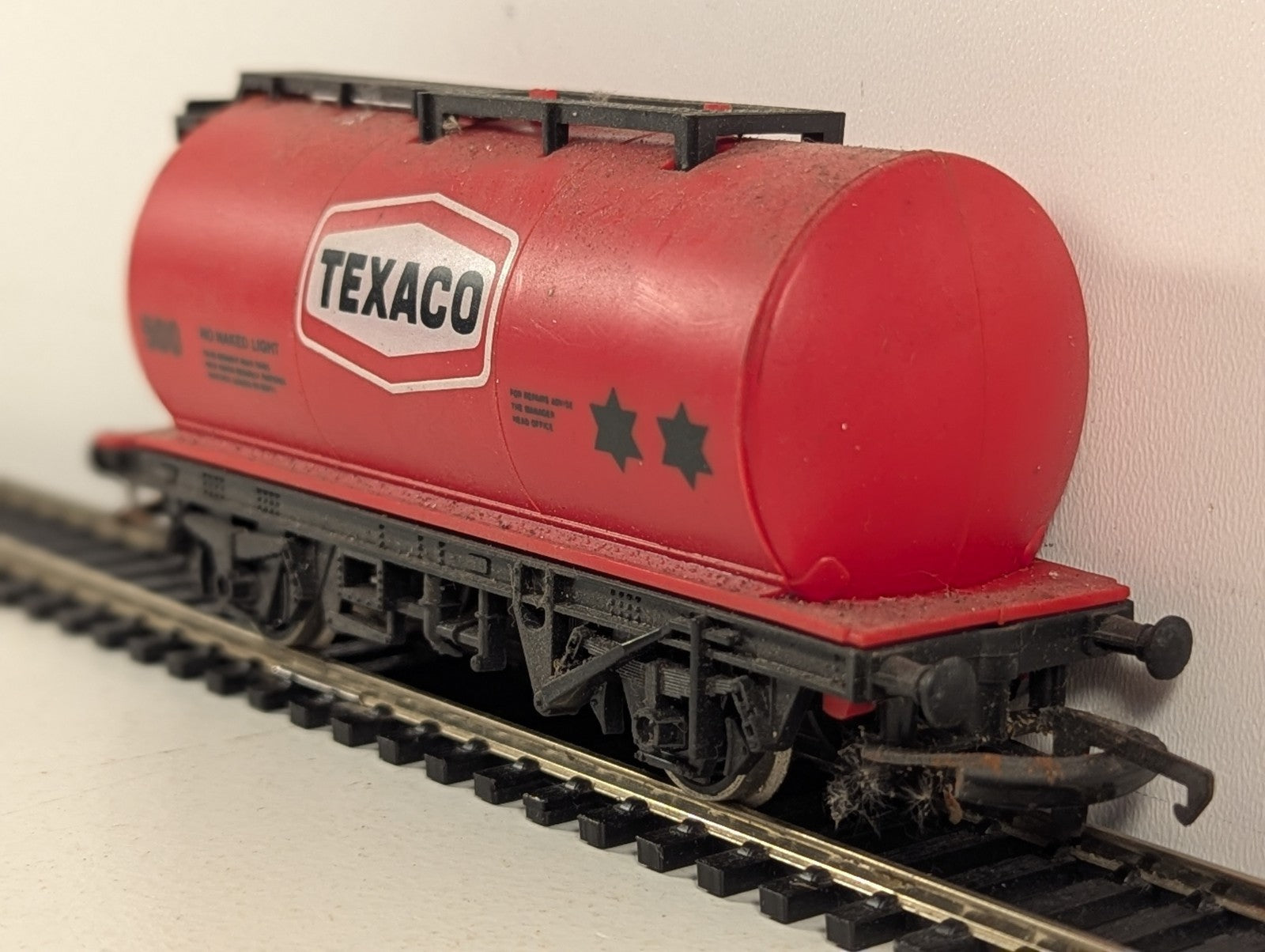 Hornby OO Gauge Texaco Tank Wagon Goods Wagon 500 Texaco Red R127