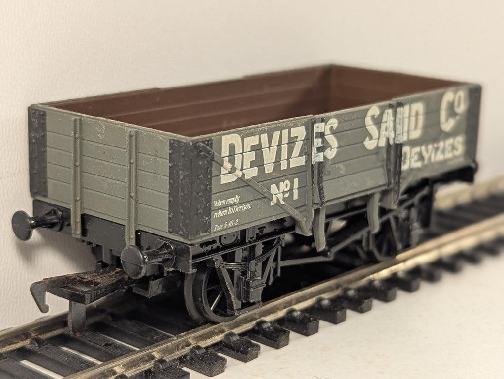 Airfix OO Gauge 5 Plank Wagon Open Wagon 1 Devizes Sand Co. 54308