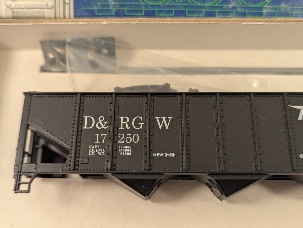 Roundhouse HO Gauge D&RGW 3 Bay Open Hopper Wagon boxed