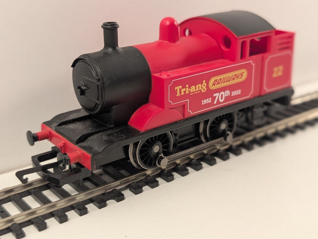 Hornby R30202 Tri-ang 70th Anniversary / Hornby 50th Anniversary 0-4-0 Club Loco