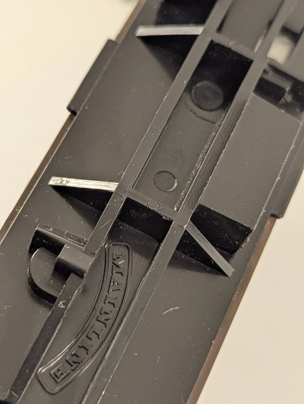 Mainline BR Mk1 Brake Second Corridor Coach OO Gauge