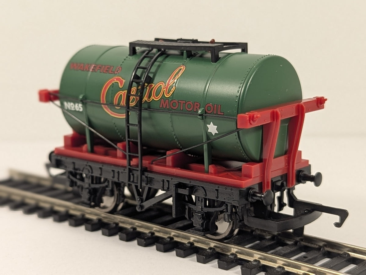 Hornby OO Gauge Castrol Tank Wagon 65 Wakefield Castrol R127