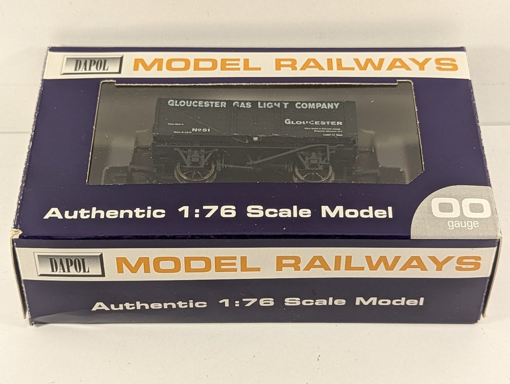 Dapol OO Gauge Gloucester Gas Light Company 7 Plank Wagon Goods Wagon 51