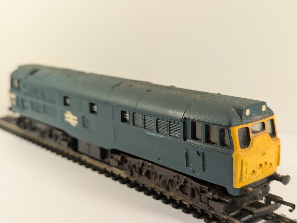 Tri-ang R357 OO Gauge Class 31 Diesel Locomotive BR Blue