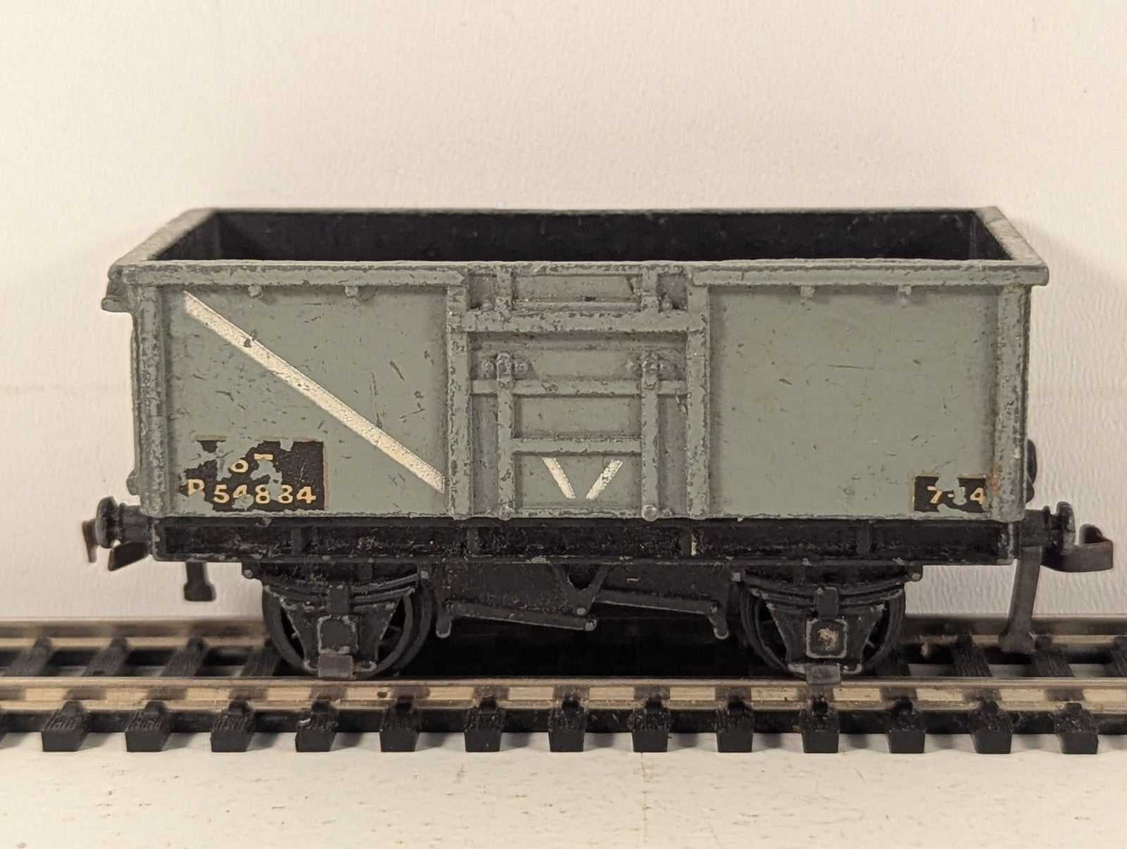 Hornby Dublo OO Gauge 16-Ton Mineral Wagon Goods Wagon B54884 BR Grey D1