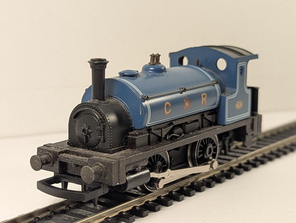 Hornby OO Gauge Caledonian Railway 0-4-0 Saddle Tank Locomotive 270