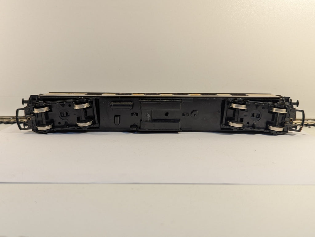 Hornby OO Gauge Pullman Parlour Coach "Ursula"