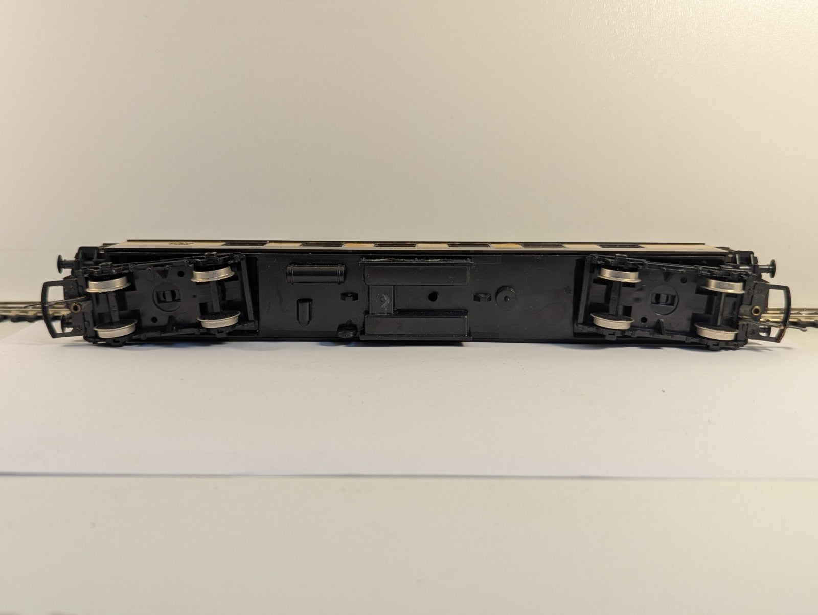 Hornby OO Gauge Pullman Parlour Coach "Ursula"