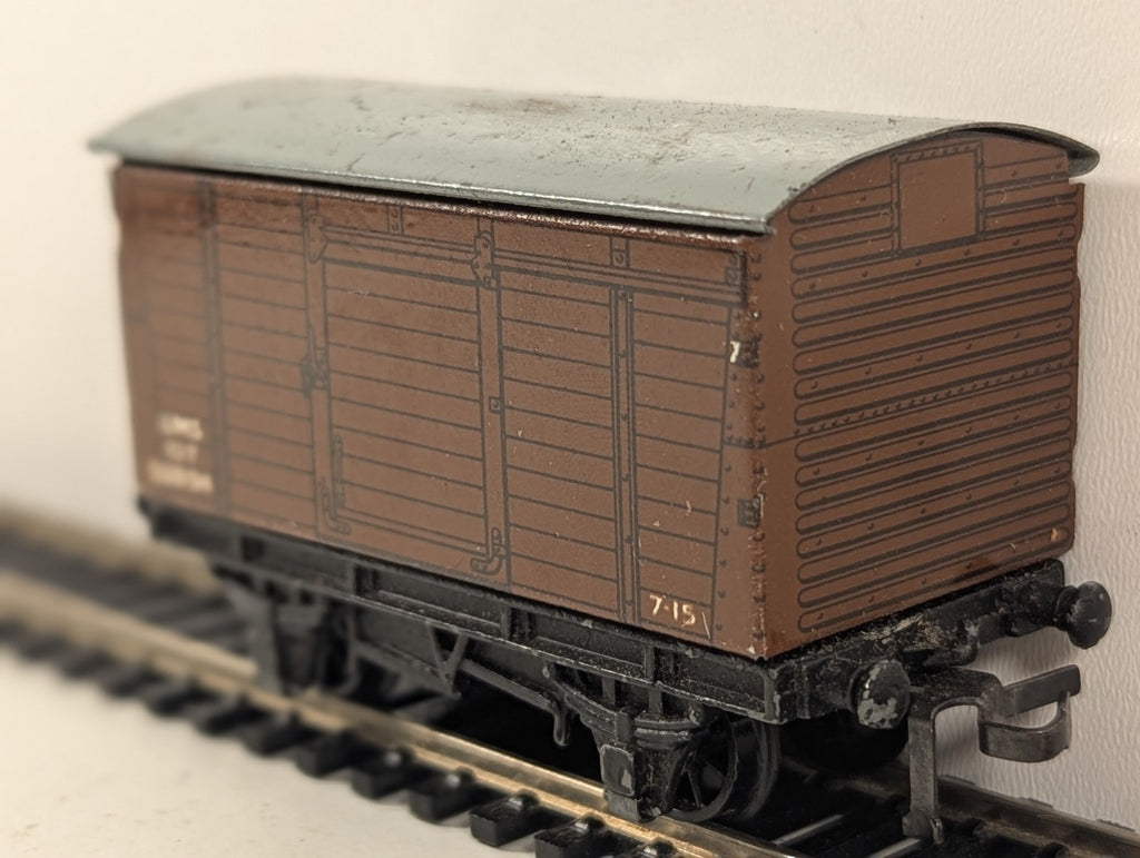 Hornby Dublo OO Gauge LMS 12-Ton Goods Van 508194