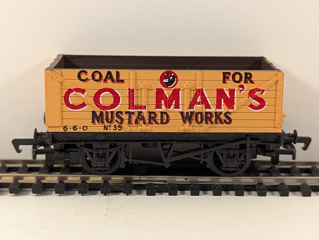 Mainline Railways 37127 OO Gauge Colman’s Mustard 7 Plank Wagon