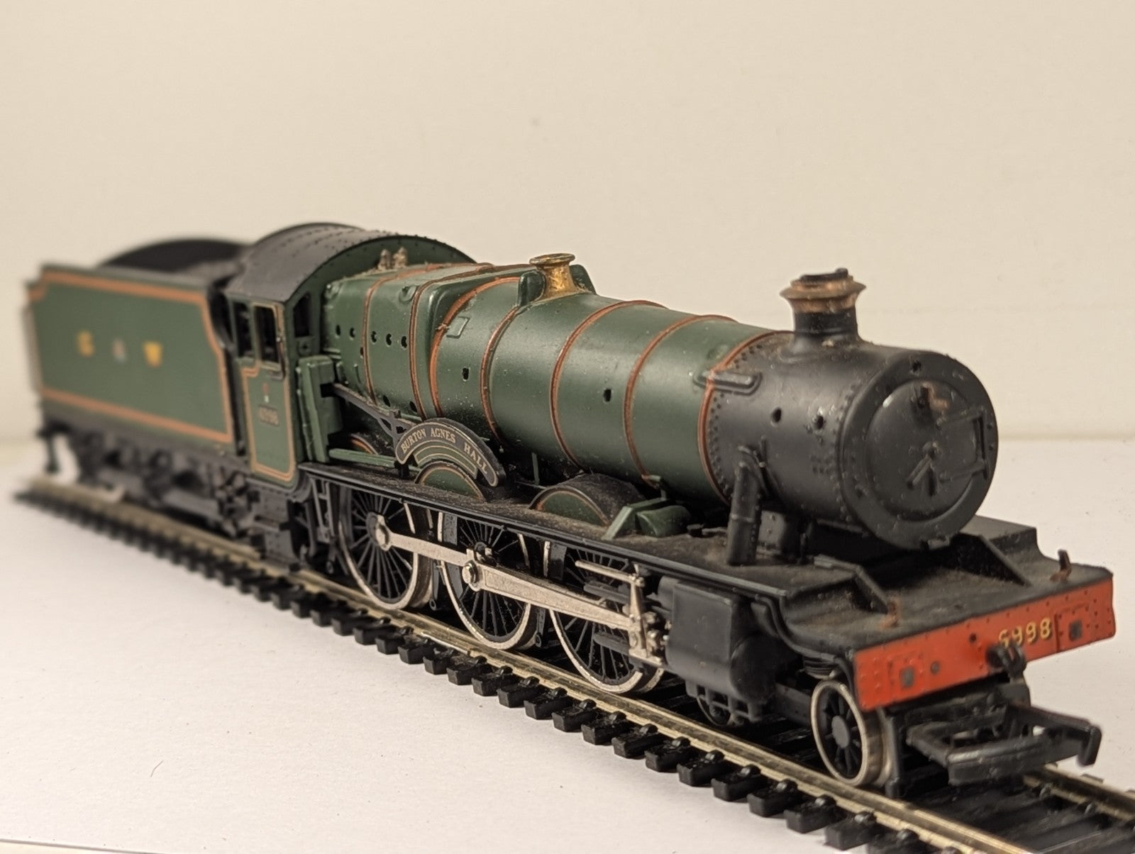 Mainline OO Gauge GWR Class 4900 Hall Class 'Burton Agnes Hall' Steam