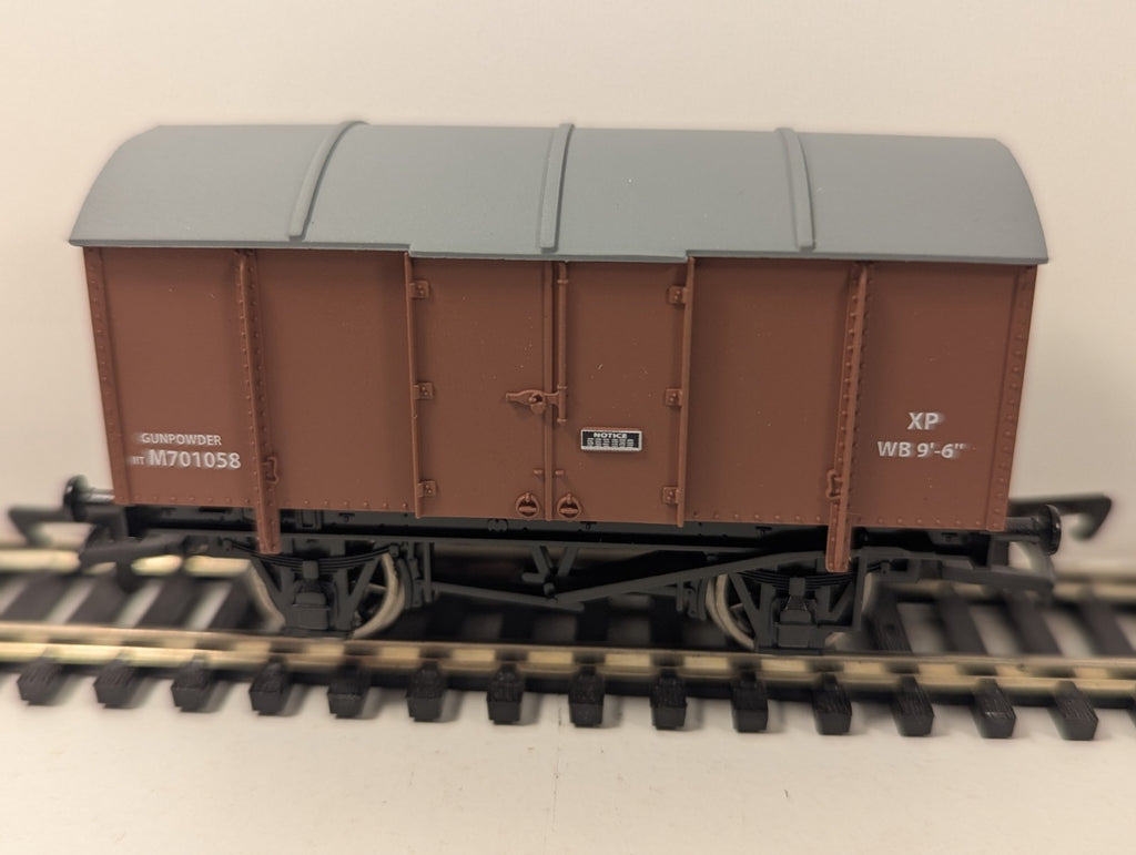 Dapol B700 OO BR Gunpowder Van M701058