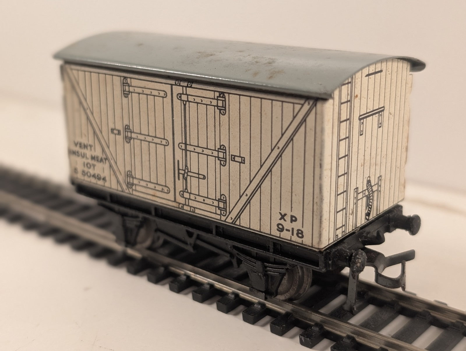 Hornby Dublo 10 Ton Insulated Meat Van