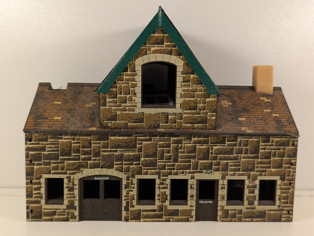 Hornby R524 Booking Hall – Missing Pieces