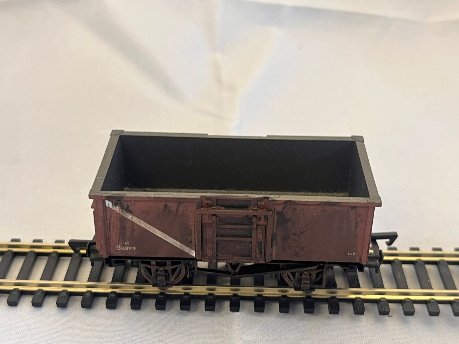 Bachmann Branchline OO Gauge BR 16T Steel Mineral Wagon Bauxite Weathered