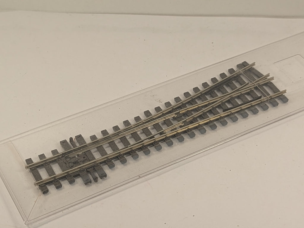 PecoSL-E392F HOe Gauge Code 55 small Radius Electrofrog LeftHand Turnout - Boxed