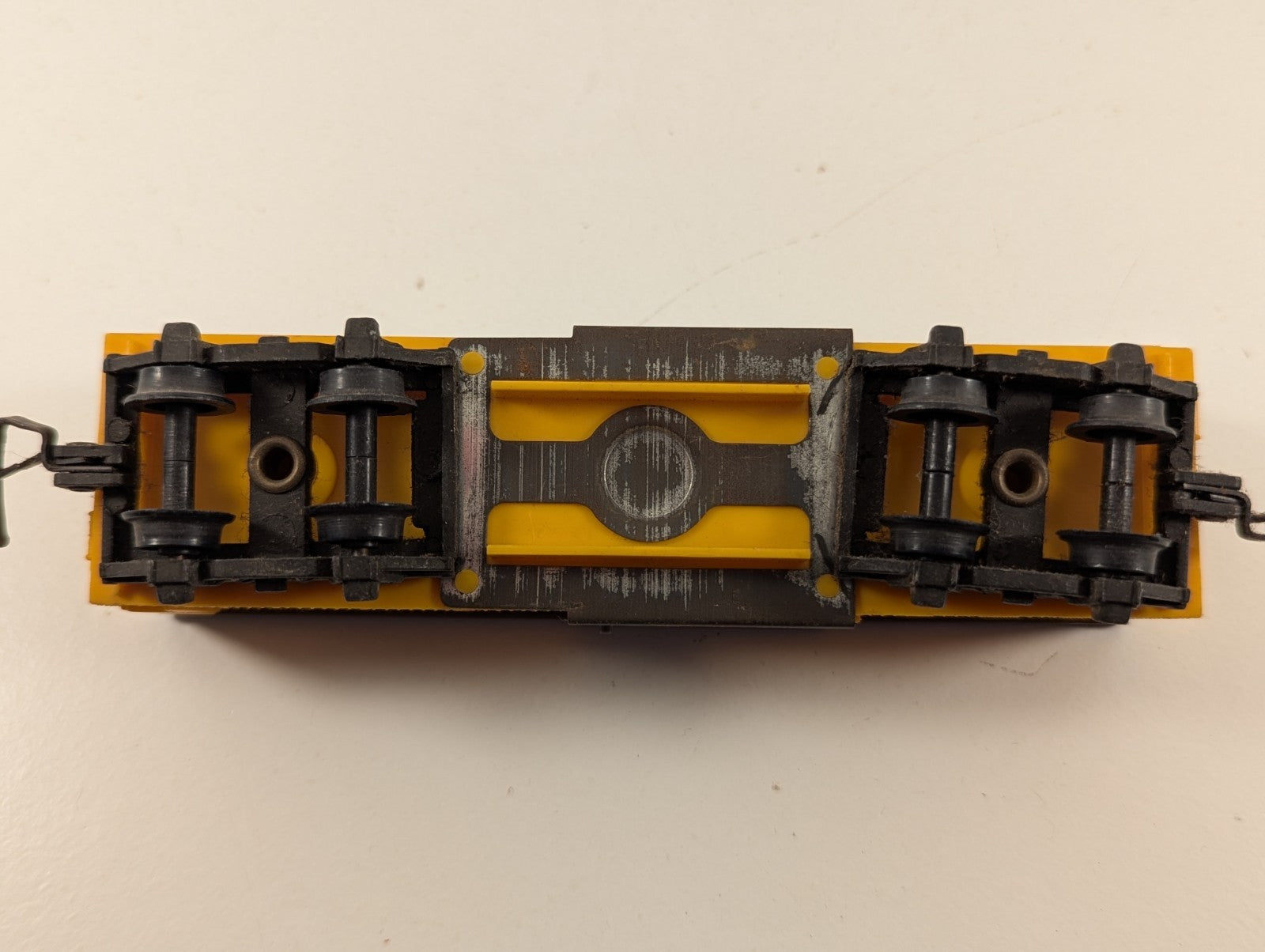 Tri-ang Railways R114 OO Gauge Yellow Box Car