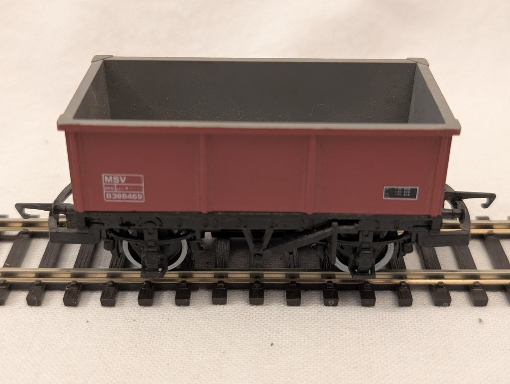 Hornby OO Gauge R1017 27T Steel Tippler Wagon B388469 BR Brown