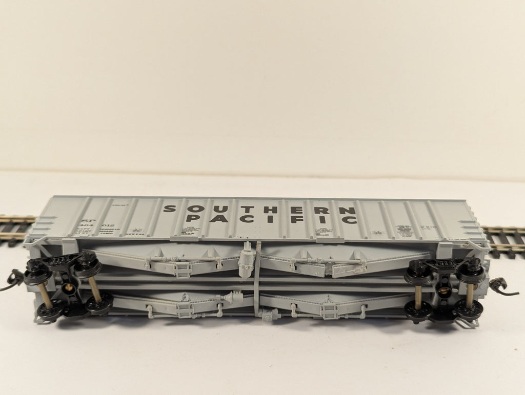 Roundhouse Products HO Gauge Southern Pacific Grey Covered Hopper Boxed