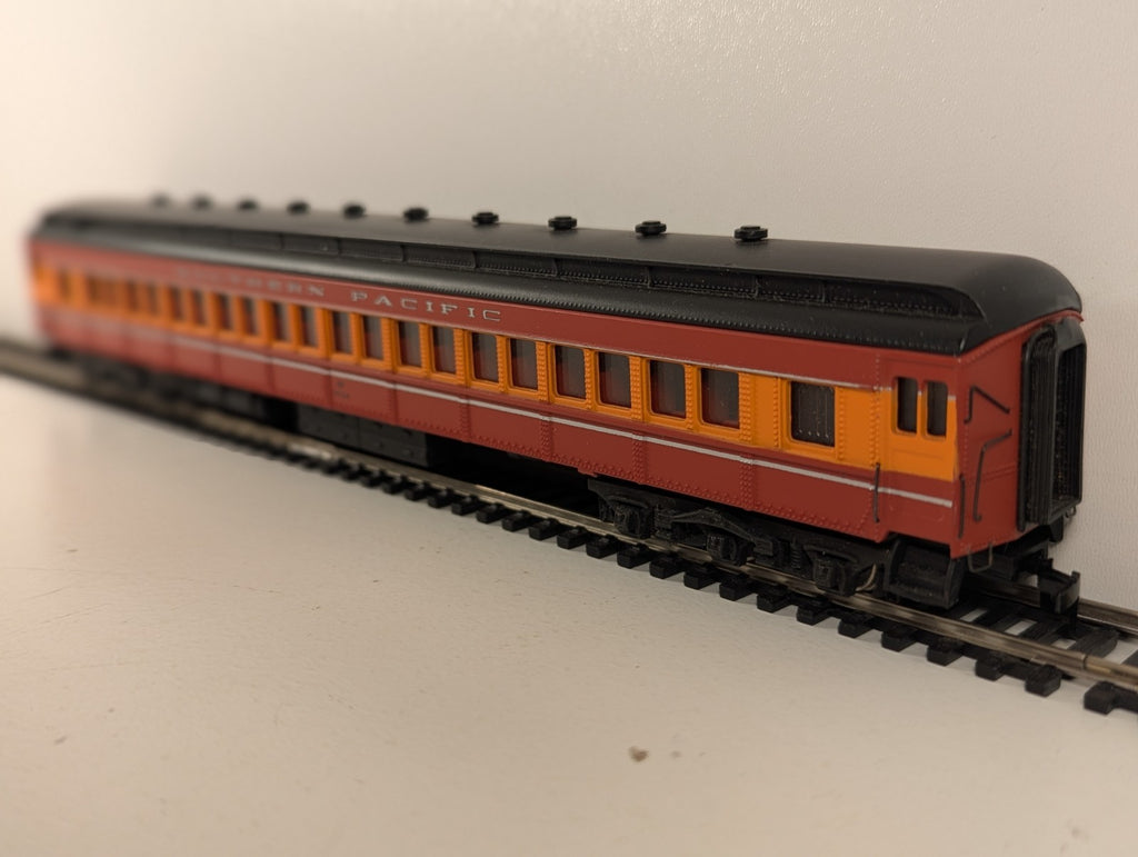 Bachmann Spectrum 89422 HO Gauge Southern Pacific Passenger Car - Boxed