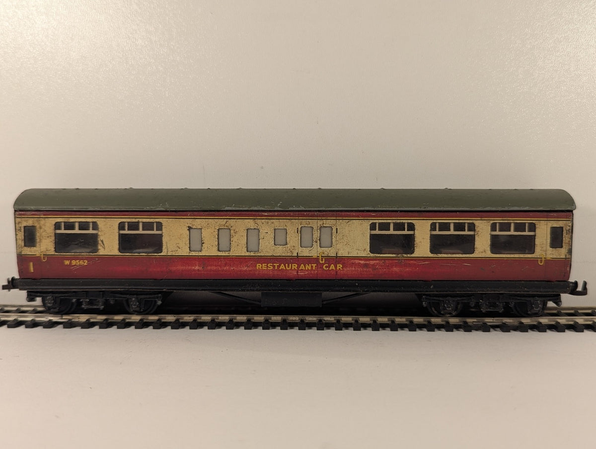 Hornby Dublo OO Gauge D20 BR Restaurant Car Passenger Coach W9562