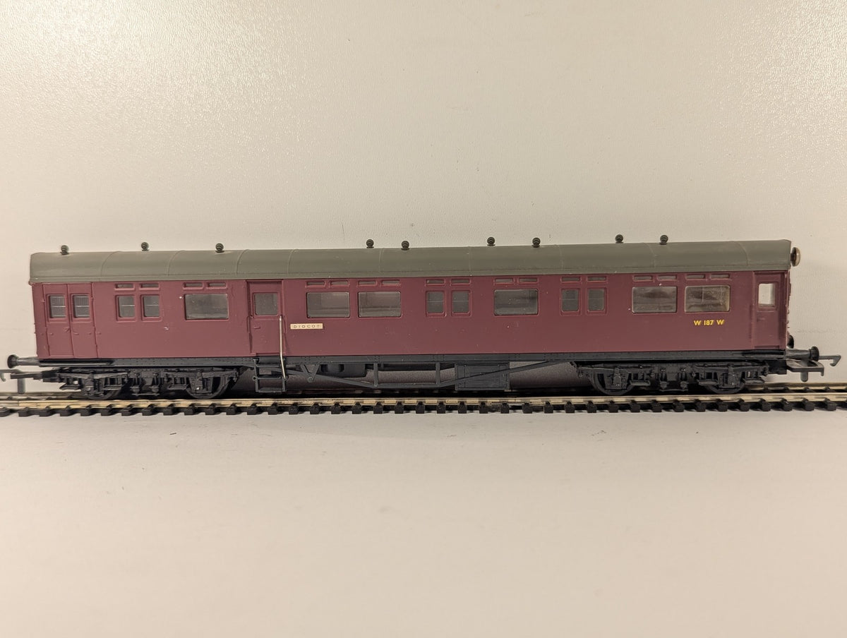 Airfix OO Gauge Collett Auto-Coach Passenger Coach W187W BR Maroon 54256-8