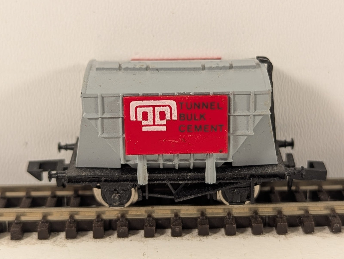 Graham Farish 3514 CPV Presflo Wagon ‘Tunnel Bulk Cement’ N Gauge