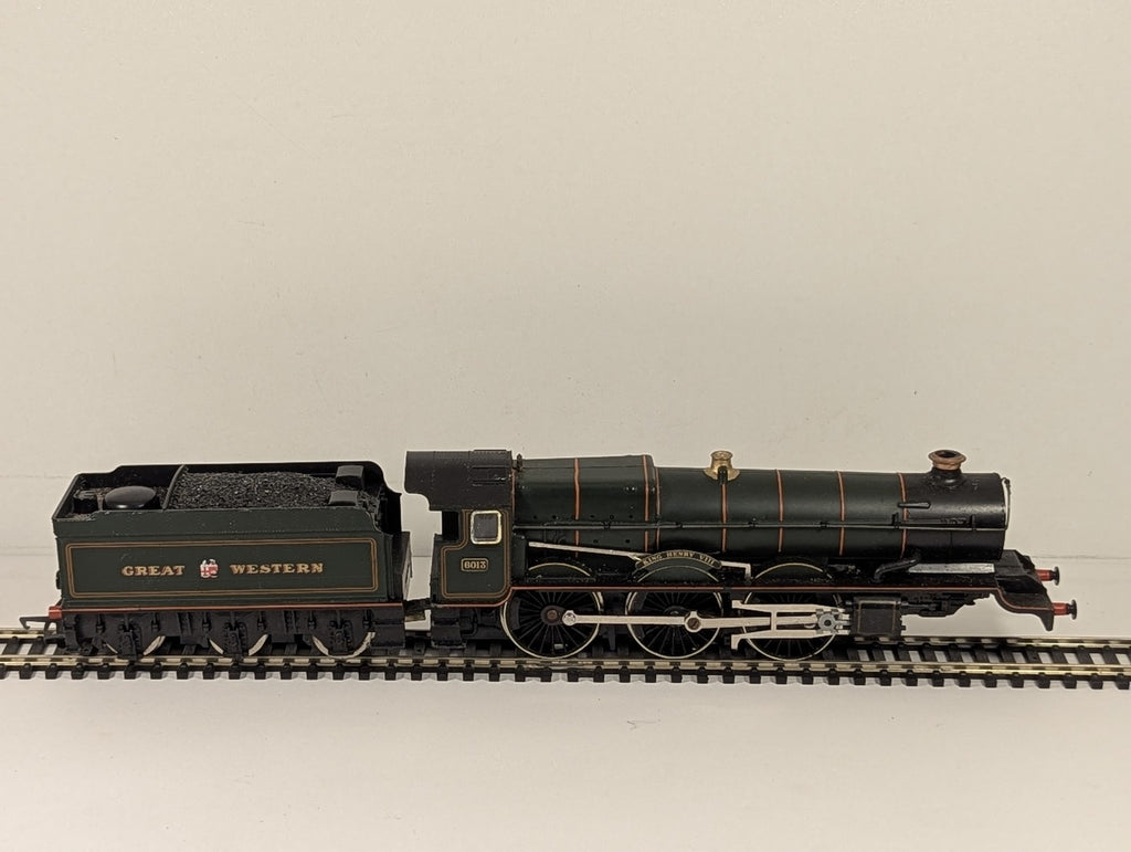 Hornby OO Gauge GWR King Class 4-6-0 'King Henry VIII' Steam Locomotive 6013