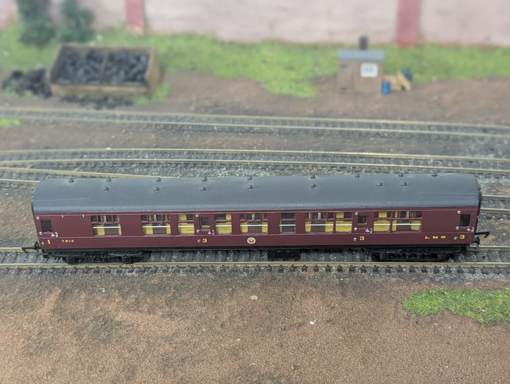Triang LMS Coach 1st/ 3rd Class Repainted Renumbered 7812
