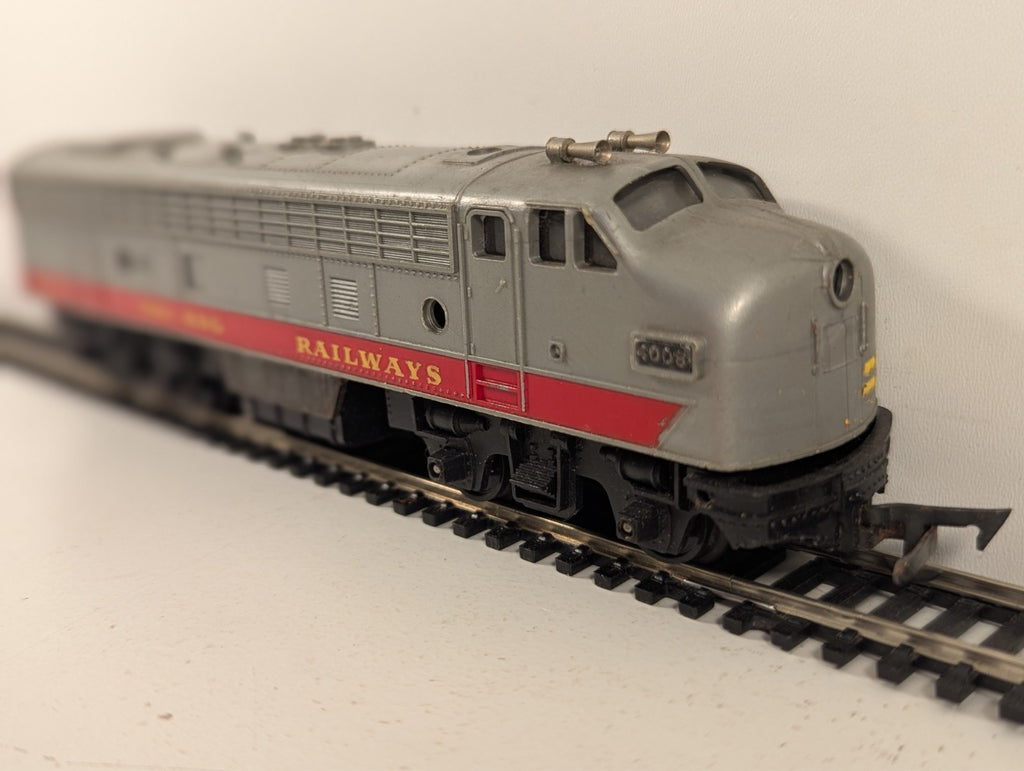 Tri-ang OO Gauge R57 Transcontinental B-B Diesel Dummy Locomotive