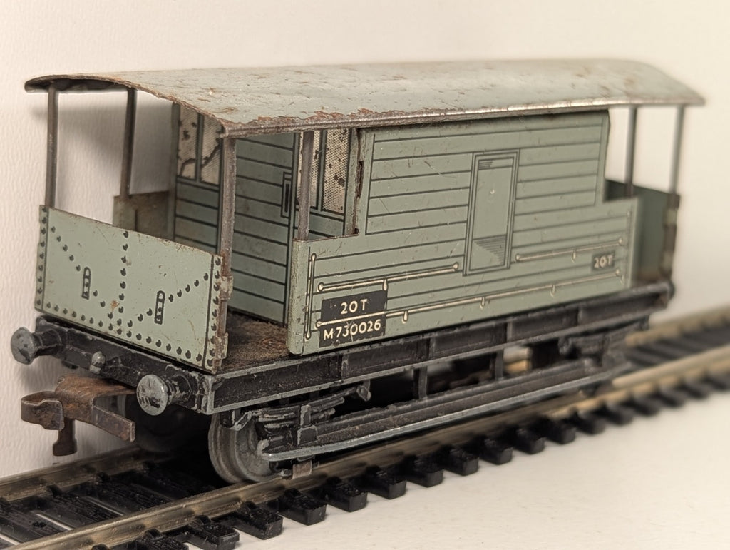 Hornby Dublo 32045 BR 20 Ton Goods Brake Van OO Gauge - Chipped Paint