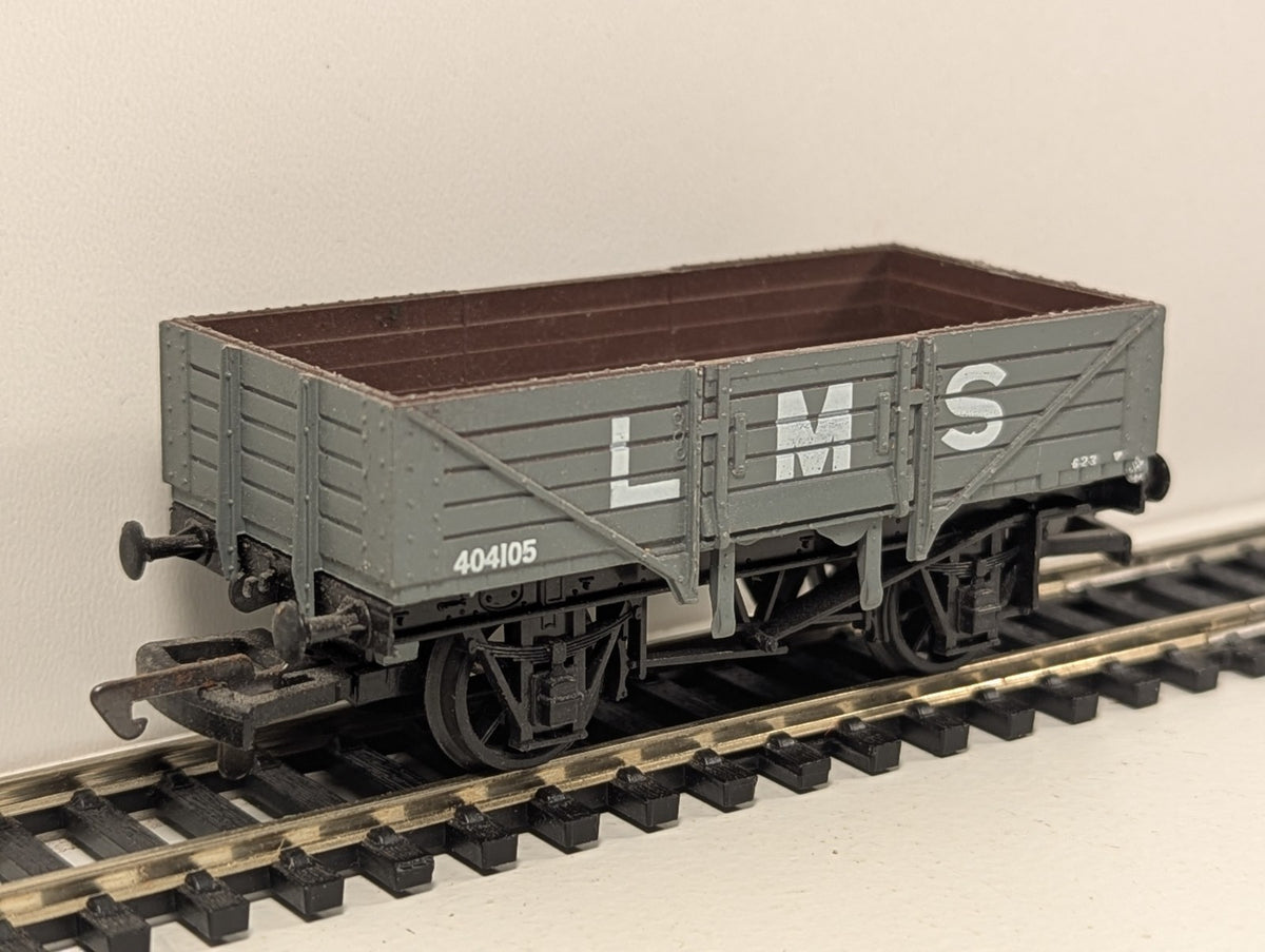 Dapol OO Gauge LMS Grey Open Plank Wagon