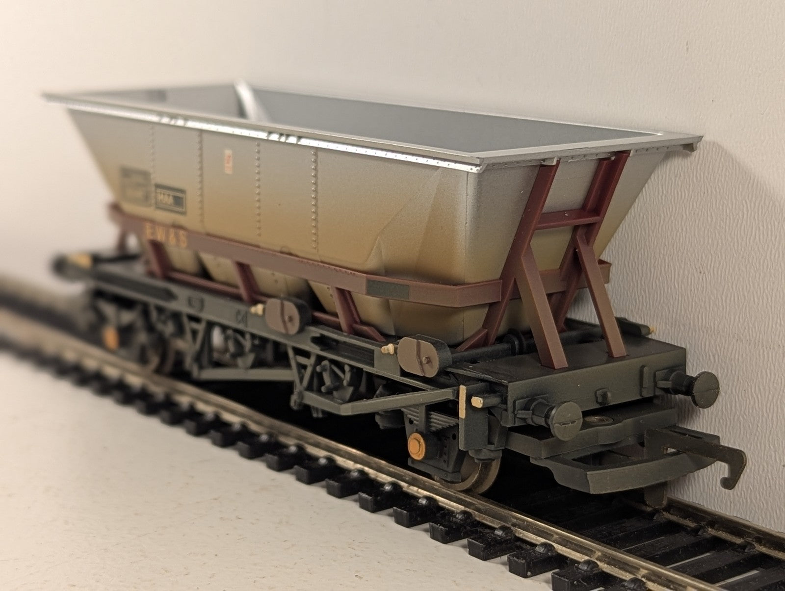 Hornby OO Gauge HAA Hopper Wagon Goods Wagon 352487 EW&S R6153